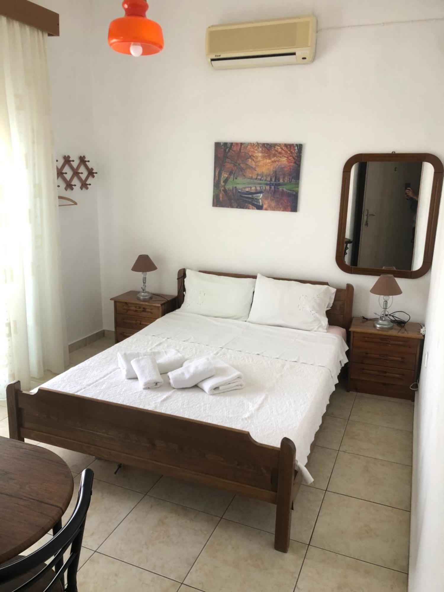 Nikos Rooms Néa Péramos Exterior foto